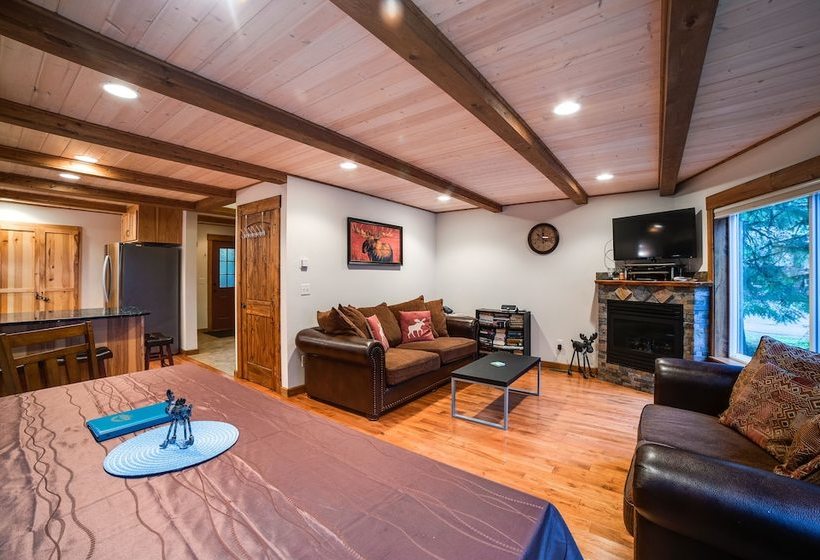 Mt. Baker Lodging Cabin 50  Hot Tub, Wifi, Sleeps 8! By Mbl