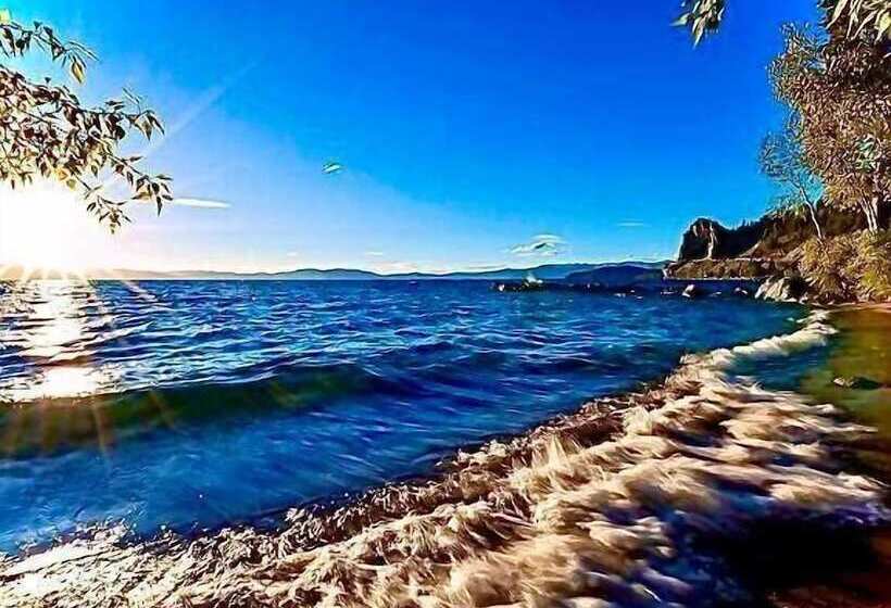 Mv49 Lake Tahoe A Block From The Caverock Beach