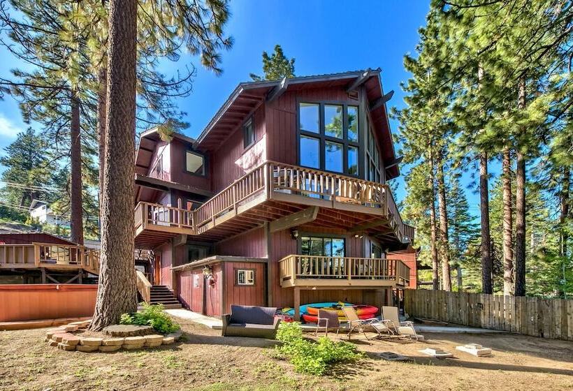 Mv49 Lake Tahoe A Block From The Caverock Beach