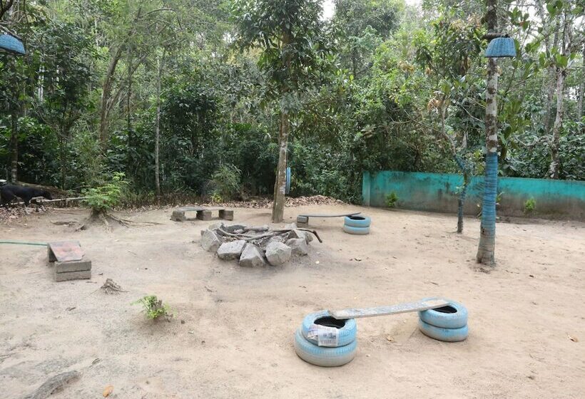 بنسيون Vedanta Wake Up Edakkal Caves  By Oyo