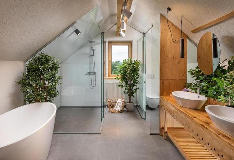 بنسيون Zara Chalet