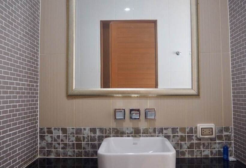 Villa Somewhere Phuket Laguna Bangtao