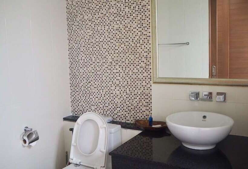 Villa Somewhere Phuket Laguna Bangtao