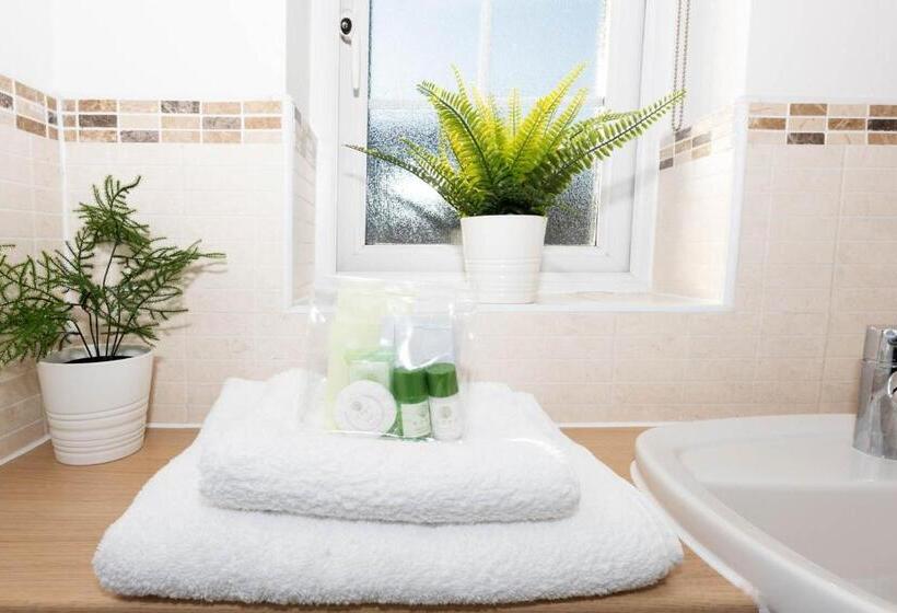 צימר Riverside Stays, Shefford