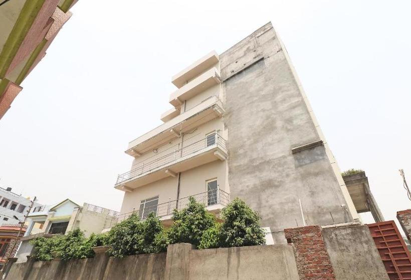 Vaccinated Staff - Capital O 36090 Hotel Sathyarth