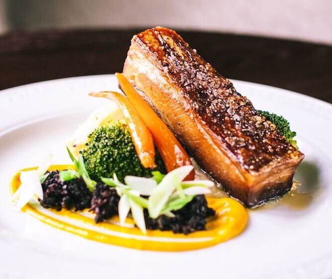 Отель Crown Lodge