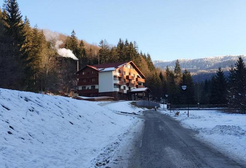 Monte Cervo Bio Hotel & Spa