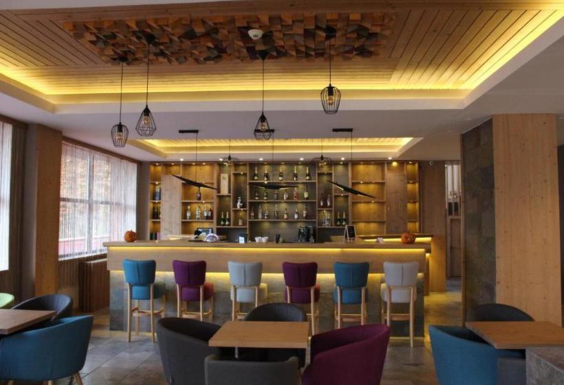 Monte Cervo Bio Hotel & Spa