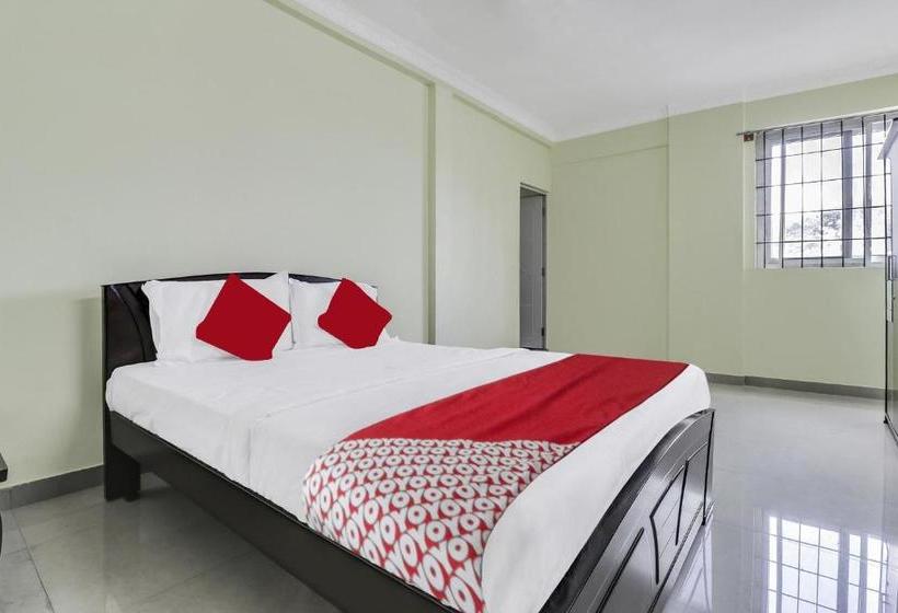 ホテル Oyo 47579 Gn Residency