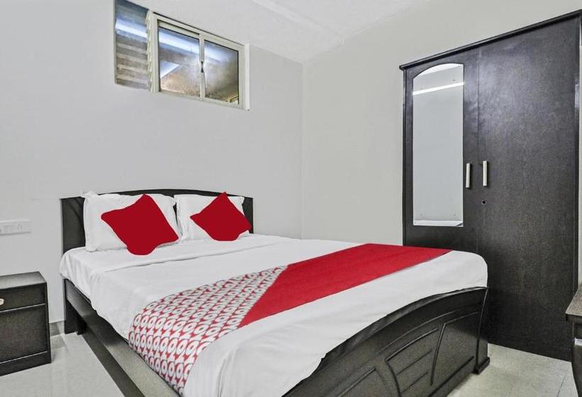 בית מלון כפרי Oyo 47579 Gn Residency