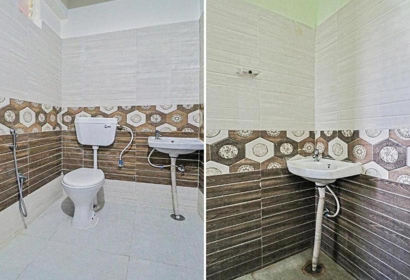 בית מלון כפרי Oyo 47579 Gn Residency