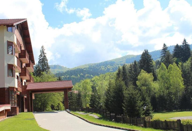 Monte Cervo Bio Hotel & Spa