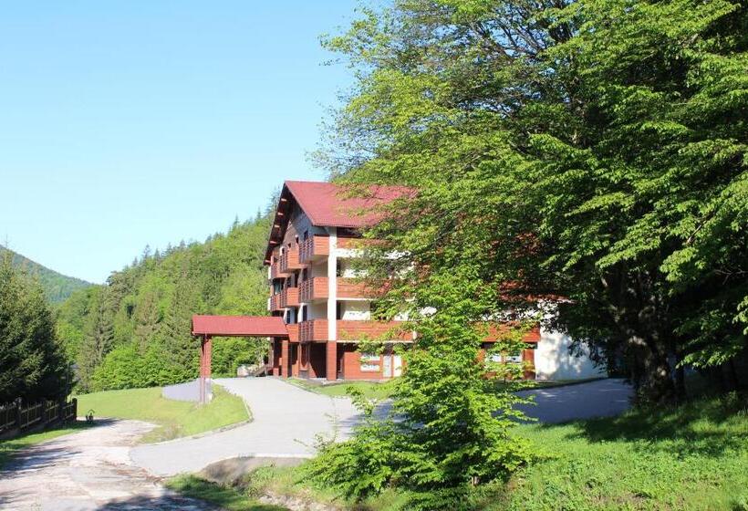 Monte Cervo Bio Hotel & Spa