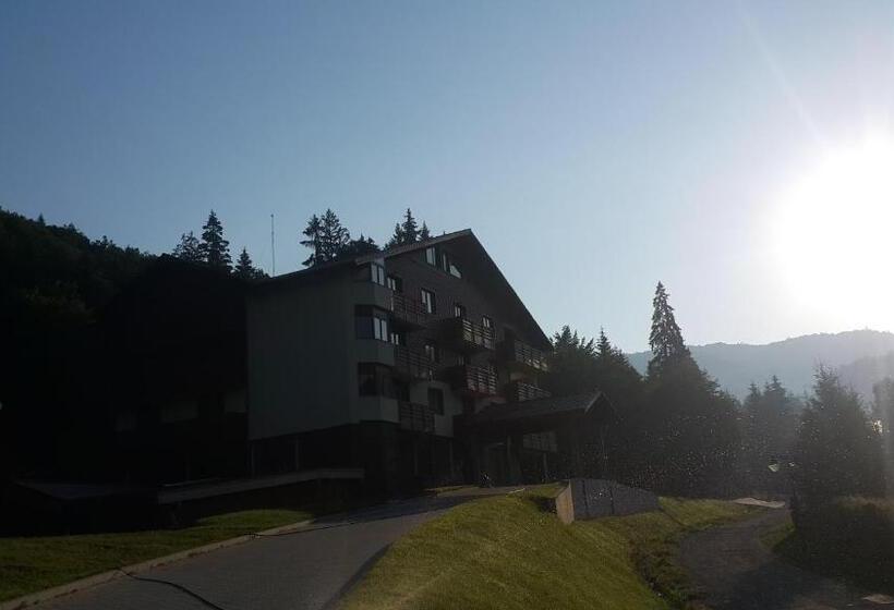 Monte Cervo Bio Hotel & Spa