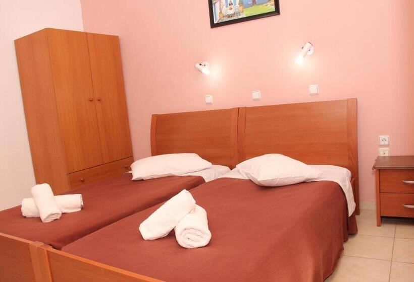 Nikos Studios Meltemi Family Suite Penthouse