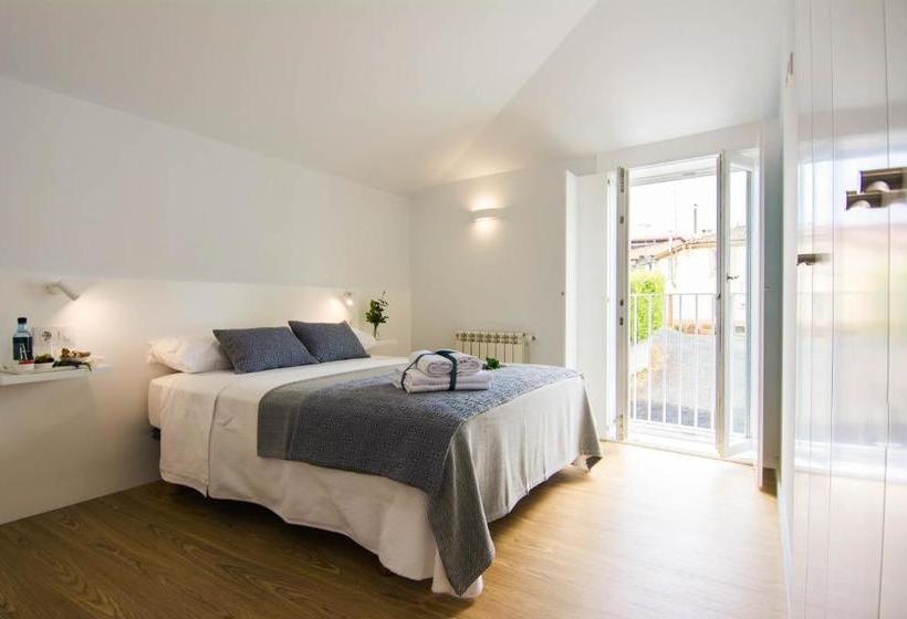 פנסיון Casa Adro