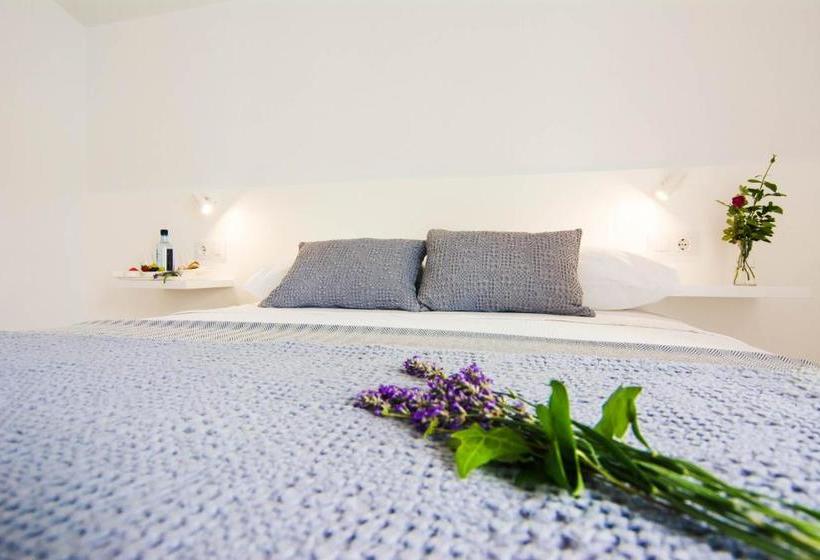 פנסיון Casa Adro