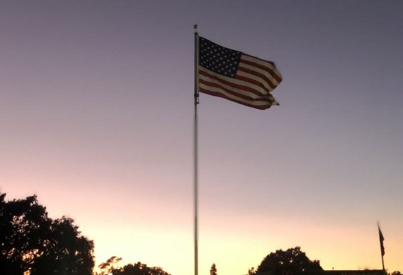 ホテル Atascadero Inn