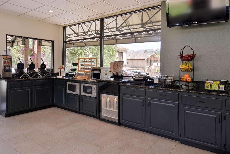 Отель Best Western Alpenglo Lodge