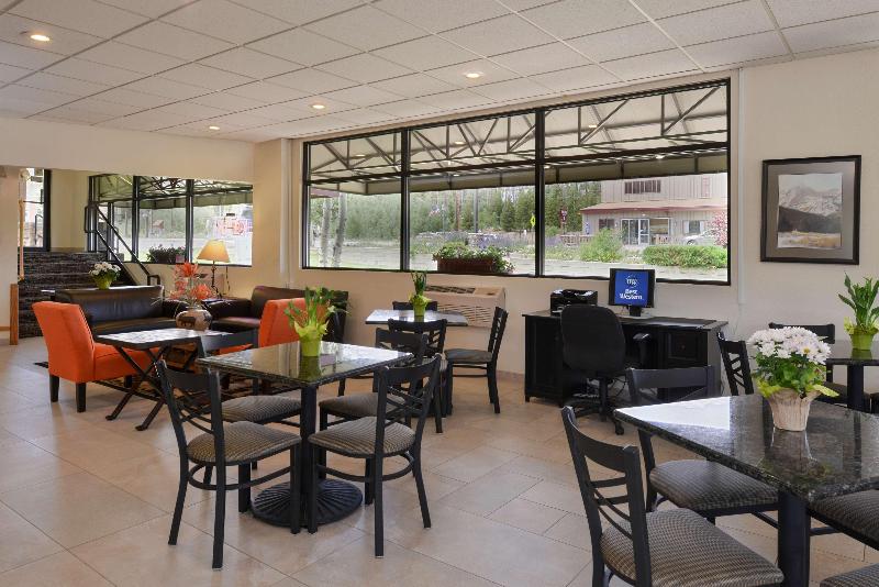 Отель Best Western Alpenglo Lodge