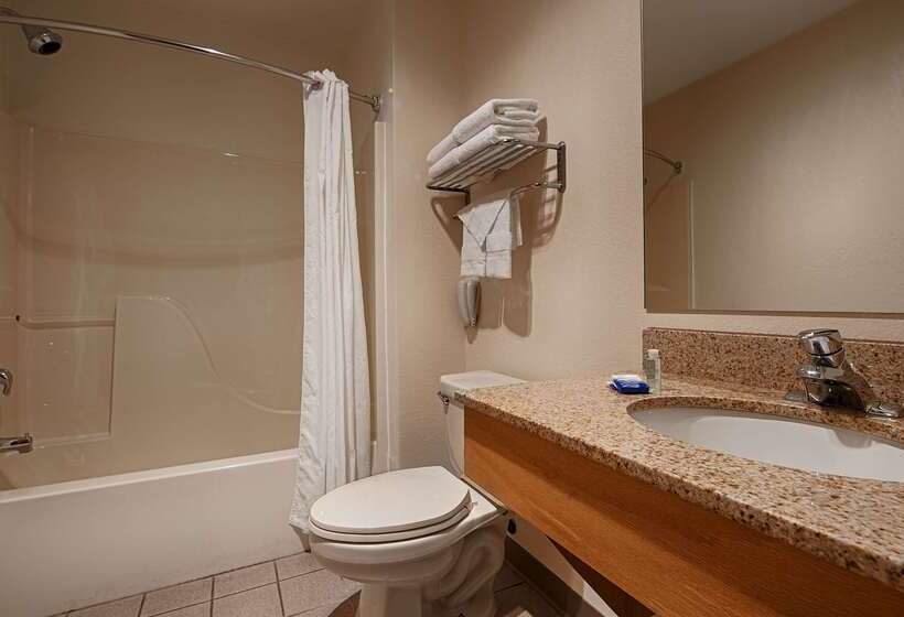 Отель Best Western Lakewinds