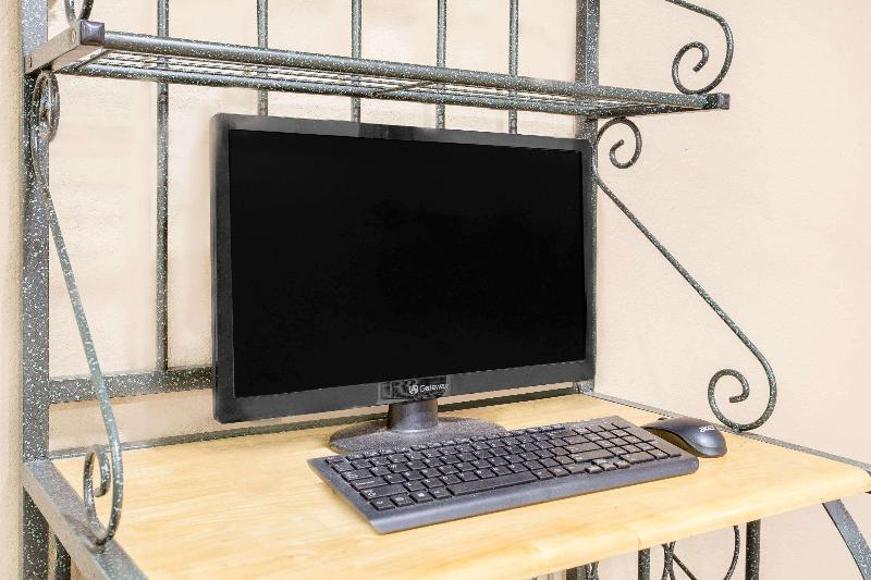 Boarders Inn & Suites By Cobblestone Hotels Waterloo Cedar Falls