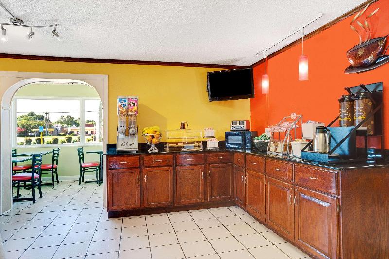 호텔 Economy 7 Inn Chesapeake  Portsmouth