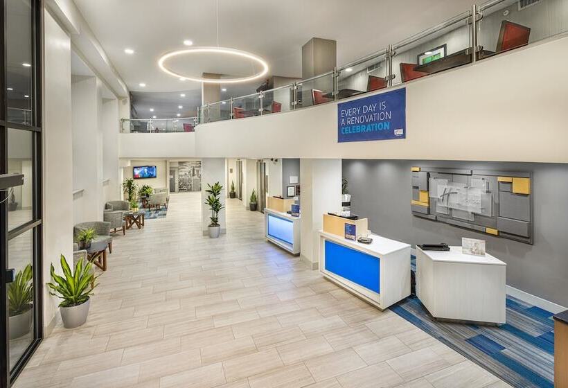 בית מלון כפרי Holiday Inn Express & Suites Atlanta Downtown, An Ihg