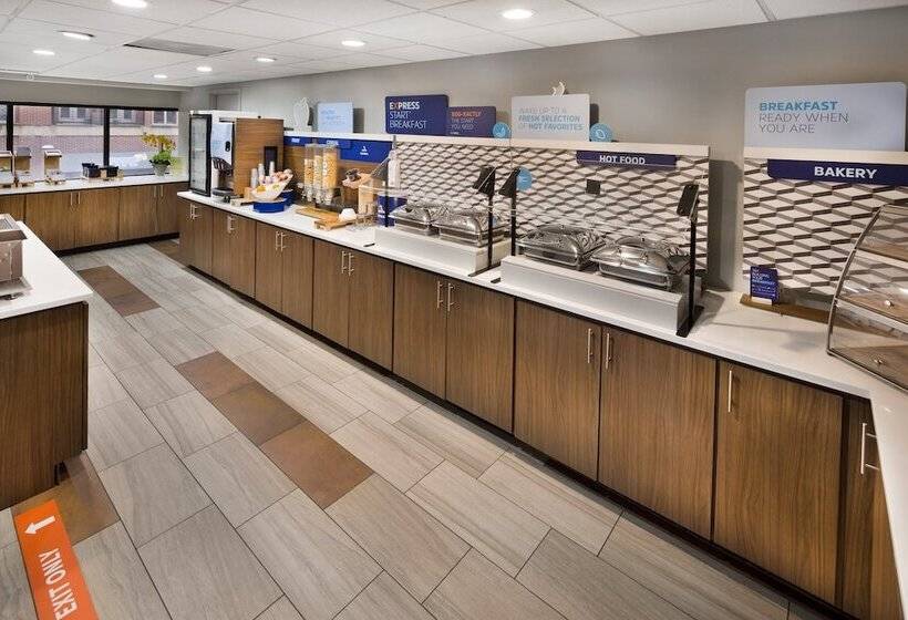 בית מלון כפרי Holiday Inn Express & Suites Atlanta Downtown, An Ihg