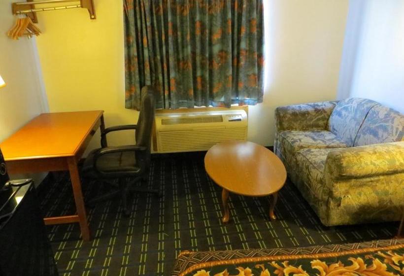 Отель Knights Inn Memphis At Macon Cove