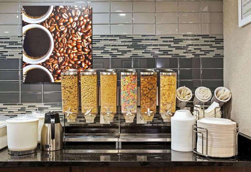 فندق La Quinta By Wyndham Boston Andover