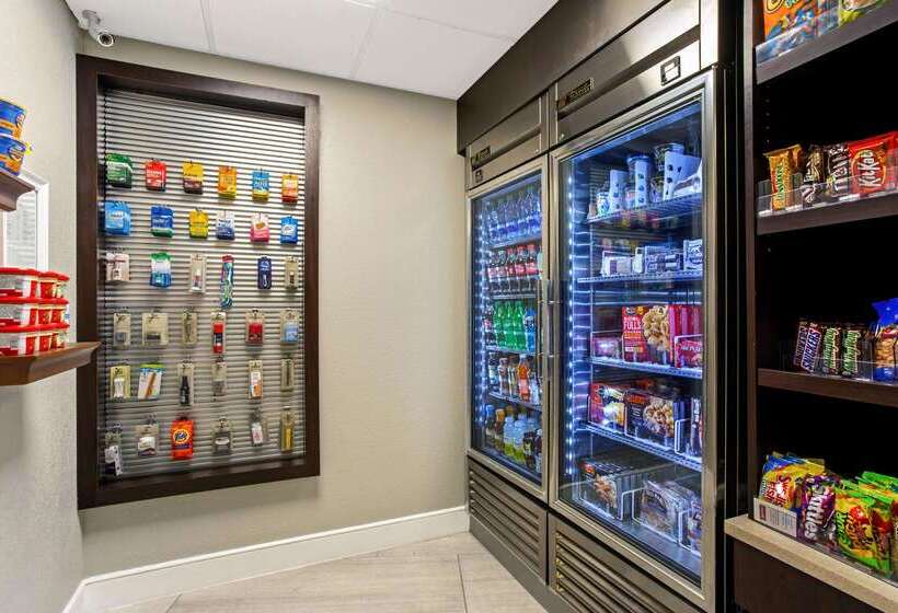 فندق La Quinta By Wyndham Boston Andover