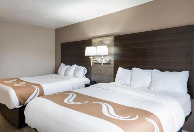 Отель Quality Inn