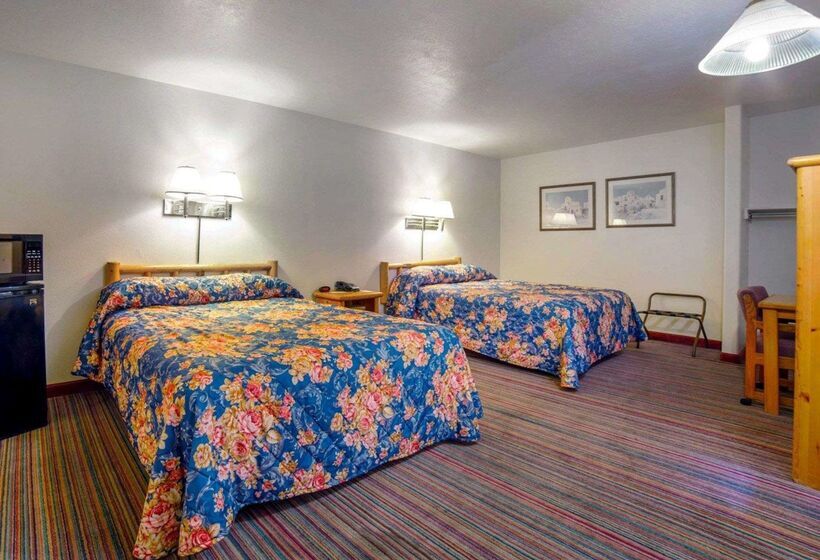هتل Rodeway Inn