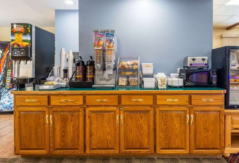 فندق Rodeway Inn