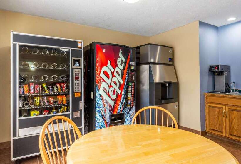 فندق Rodeway Inn