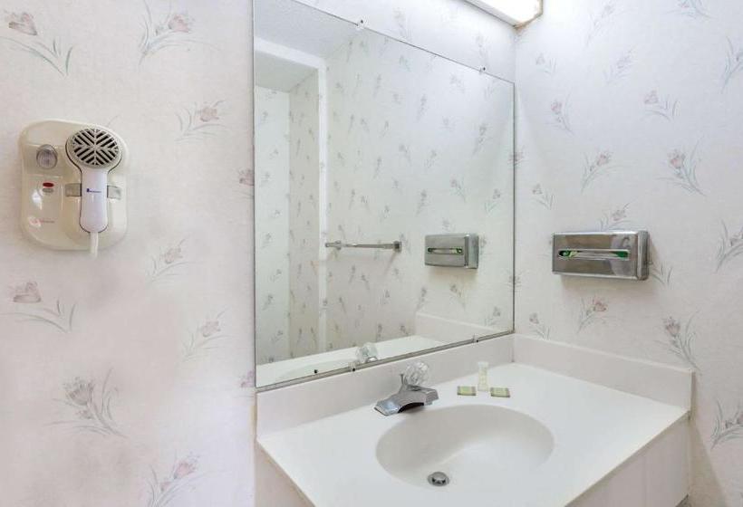 فندق Super 8 By Wyndham Ashland/richmond