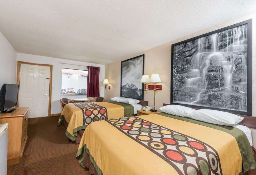 فندق Super 8 By Wyndham Bridgeport/clarksburg Area