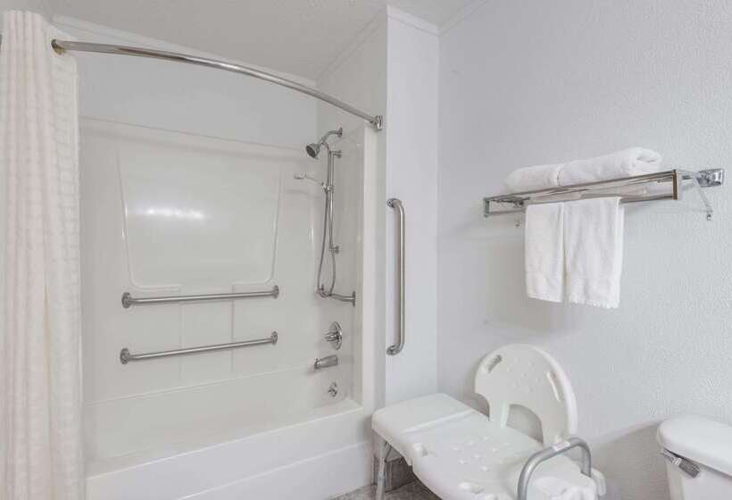 فندق Super 8 By Wyndham Bridgeport/clarksburg Area