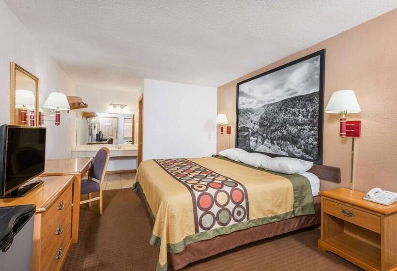 فندق Super 8 By Wyndham Bridgeport/clarksburg Area