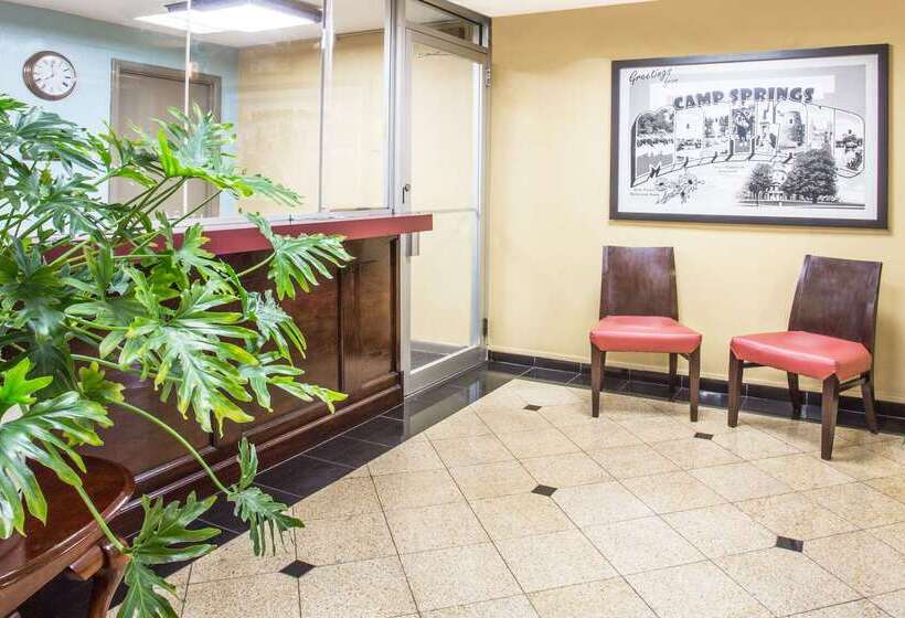 ホテル Super 8 By Wyndham Camp Springs/andrews Afb Dc Area