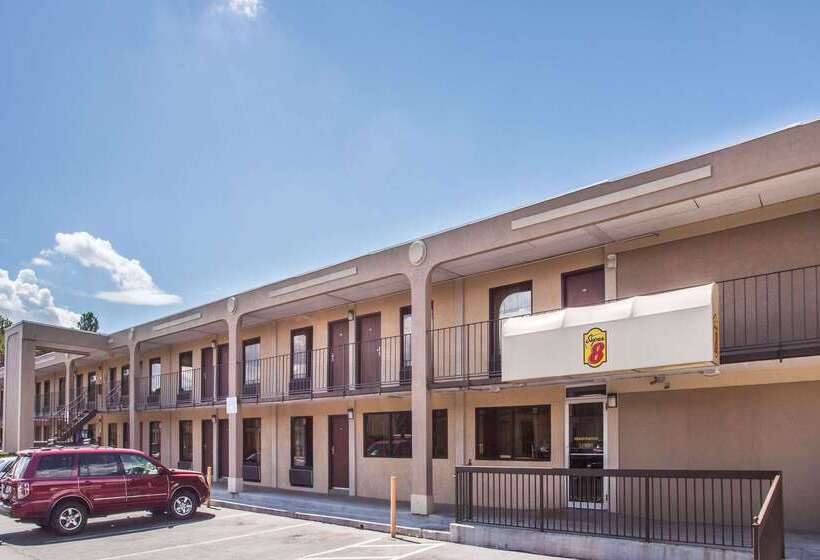 ホテル Super 8 By Wyndham Camp Springs/andrews Afb Dc Area