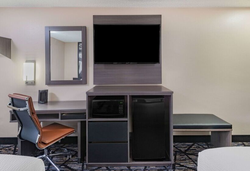 Отель Super 8 By Wyndham Charlottesville