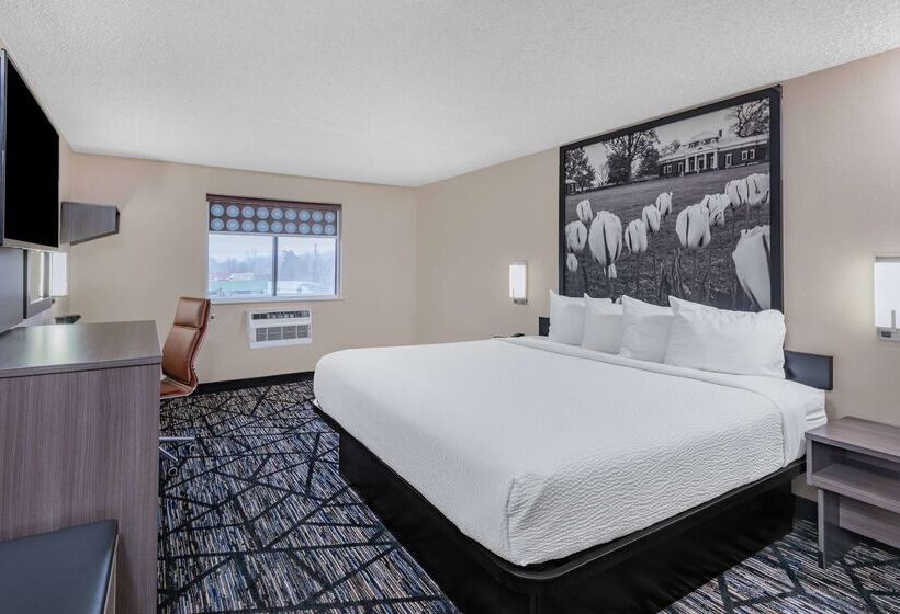 Отель Super 8 By Wyndham Charlottesville