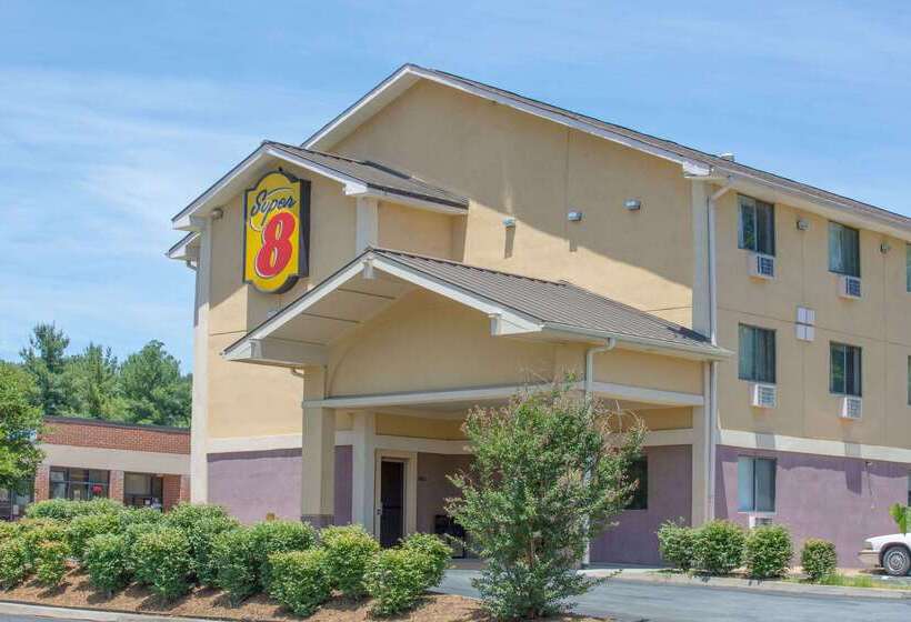 Отель Super 8 By Wyndham Charlottesville