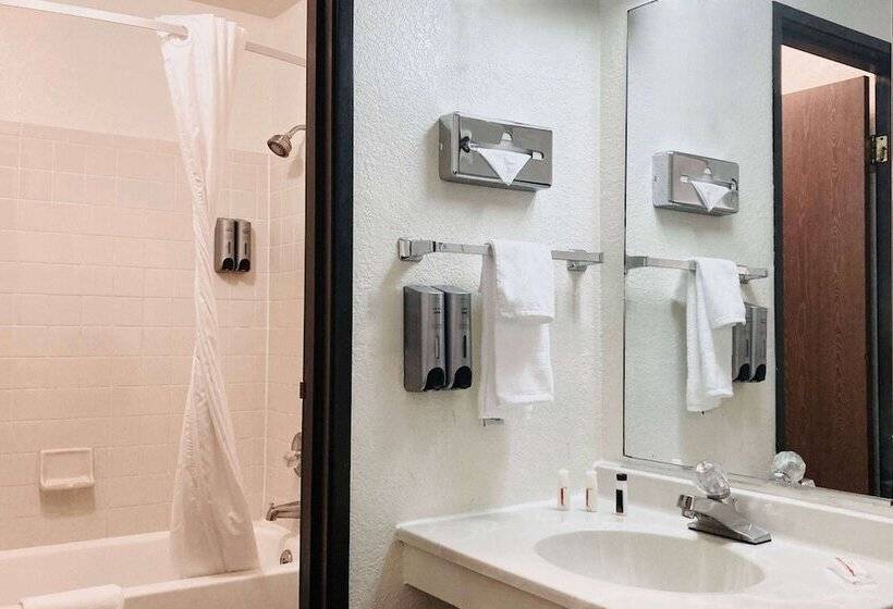 בית מלון כפרי Super 8 By Wyndham Colorado Springs/afa Area