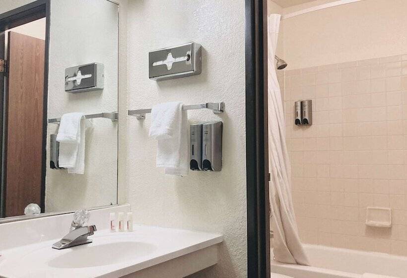 בית מלון כפרי Super 8 By Wyndham Colorado Springs/afa Area