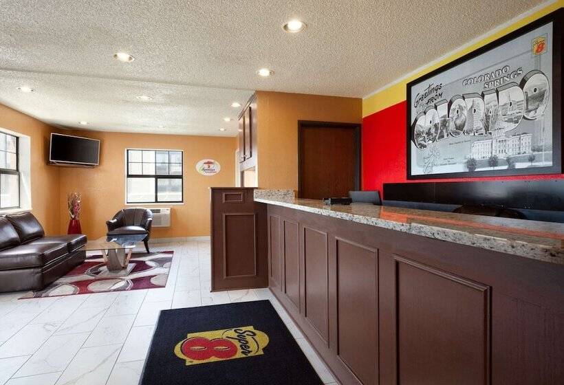 בית מלון כפרי Super 8 By Wyndham Colorado Springs/afa Area