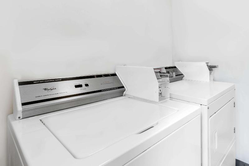 هتل Super 8 By Wyndham Duluth