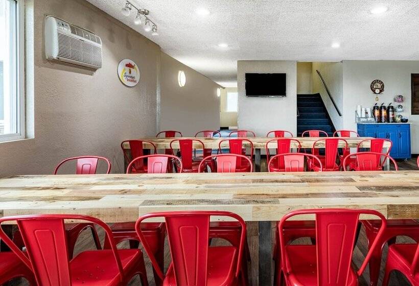 هتل Super 8 By Wyndham Duluth